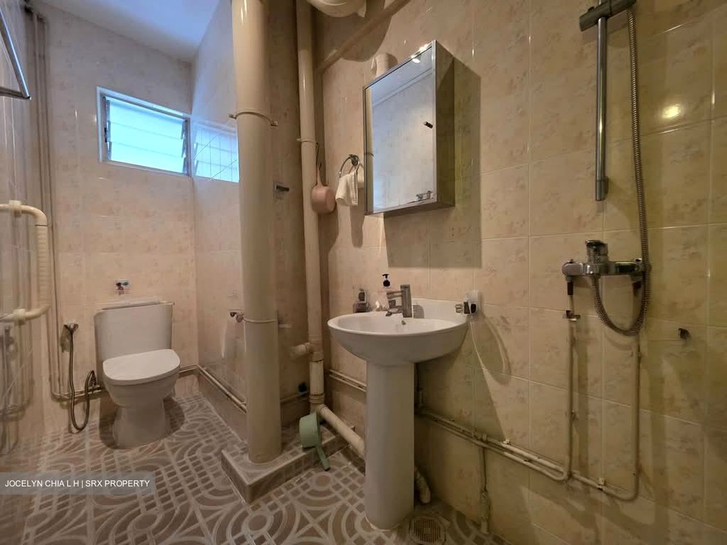Blk 405 Hong Kah Court (Jurong West), HDB Executive #563071941